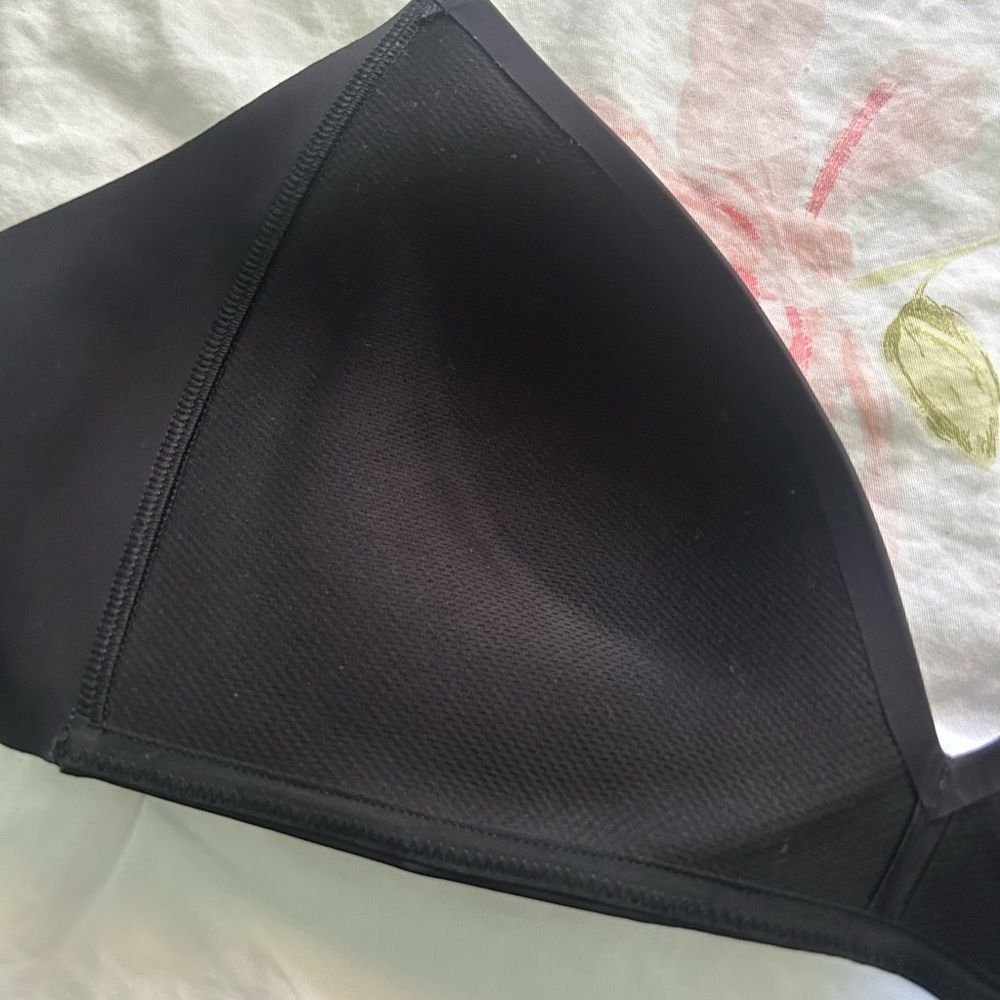 Lululemon bra - Picture 5 of 5